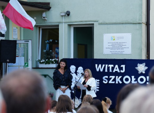 Pani Dyrektor przemawia